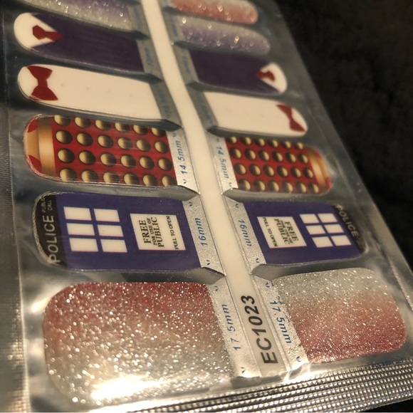 Set of 4 Geek Nail Wrap Art: Tim Burton, Doctor Who, Steampunk new - Picture 12 of 16